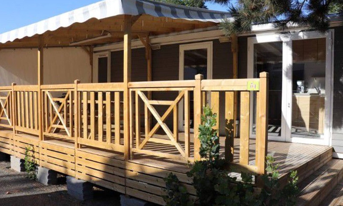 La Chaize-Giraud House | Spacious mobile home with terrace in Bretignolles-sur-Mer