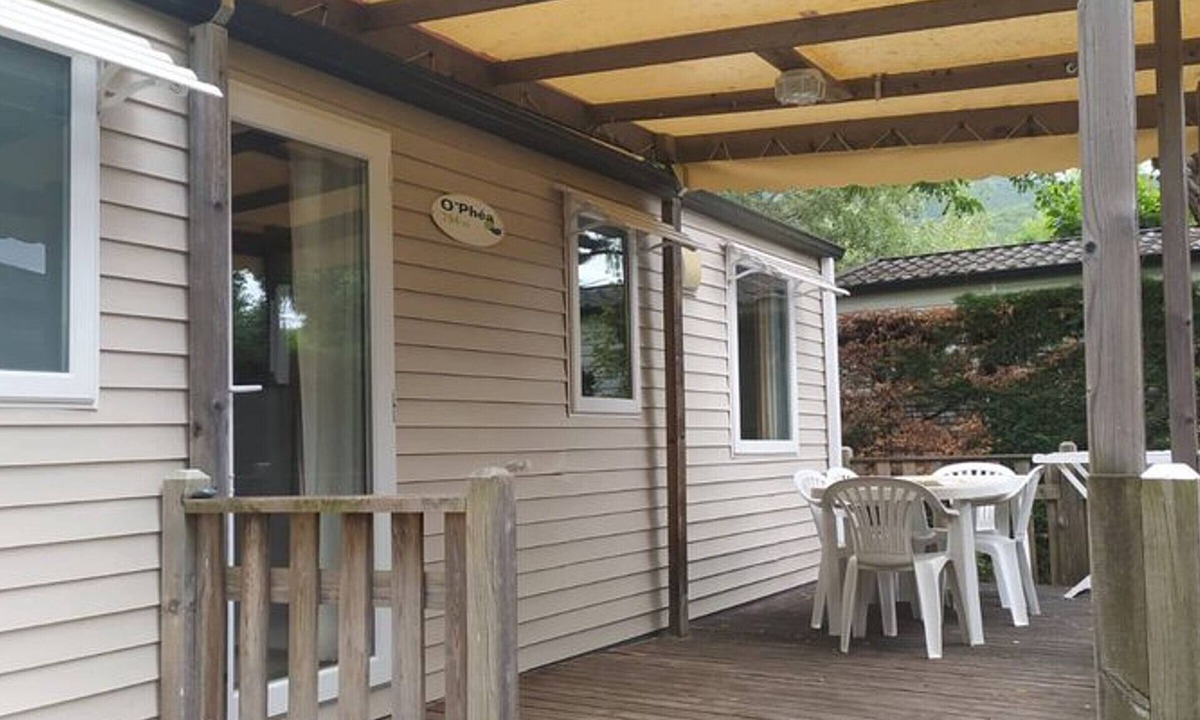 Saint Maime House | Spacious mobile home with terrace for 6 people in Saint-Maime