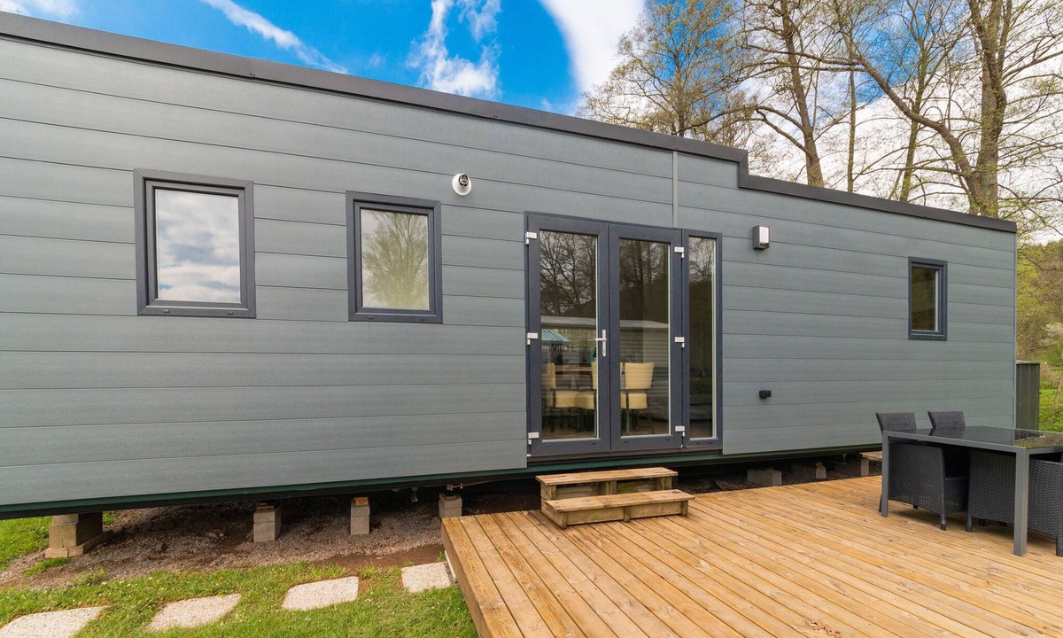 Erezee Ski Chalet | Spacious Mobile Home with Terrace in Erezée