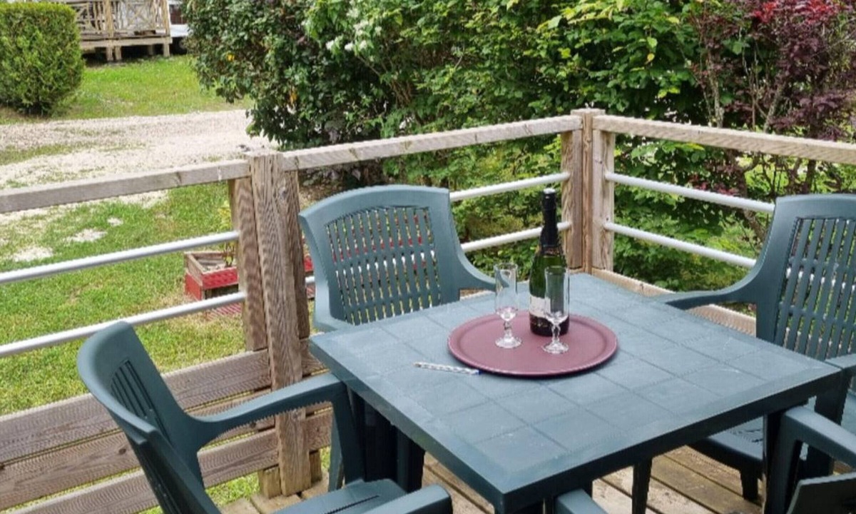 Nibelle House | Spacious mobile home with terrace in Nibelle