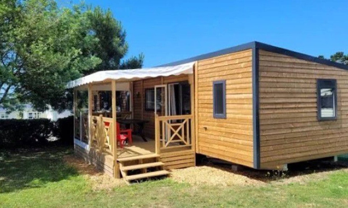 Brem Sur Mer House | Spacious mobile home with terrace - 3 bedrooms - 6 people