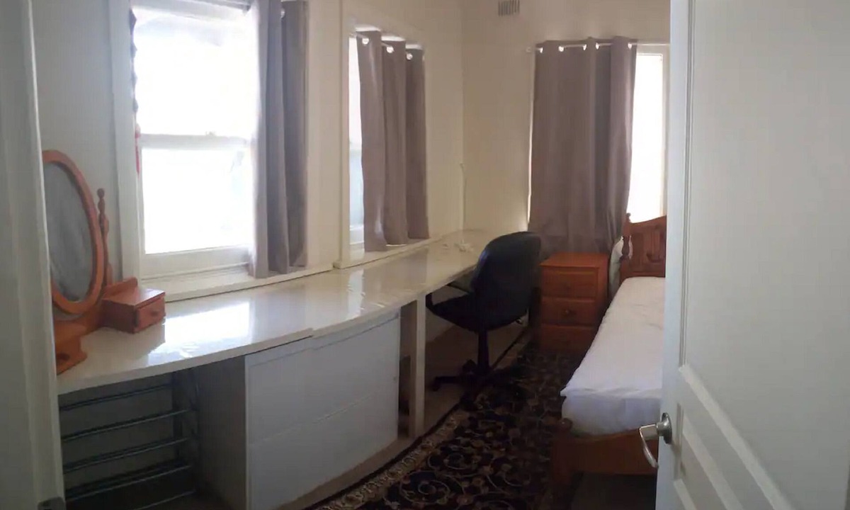 Clarence Gardens House | Spacious modern well located character home