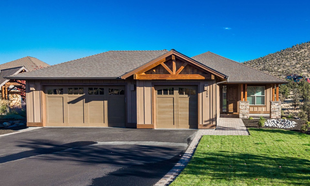 Redmond House | Spacious & Modern 5BDR Retreat on Vista Rim