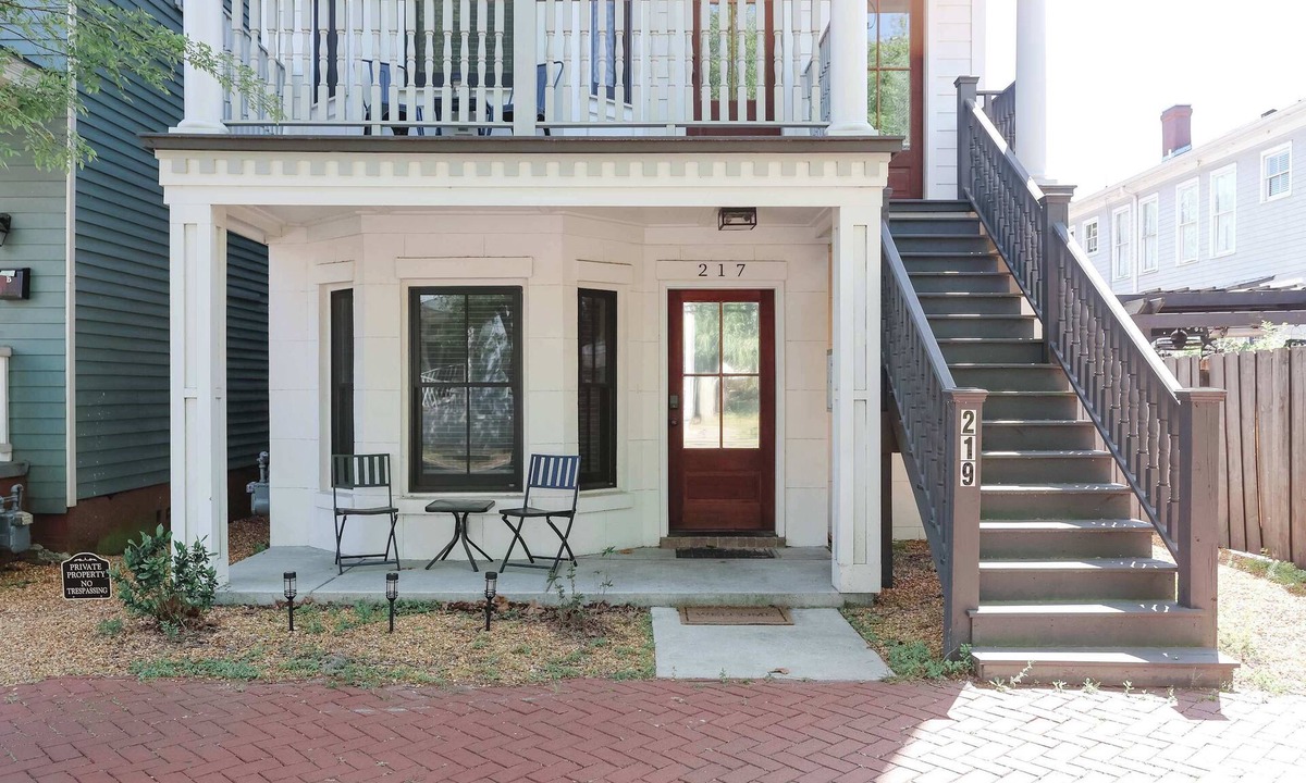 Metropolitan Apartment | Spacious Modern Apt| 2BD/2BA| Near Forsyth Park