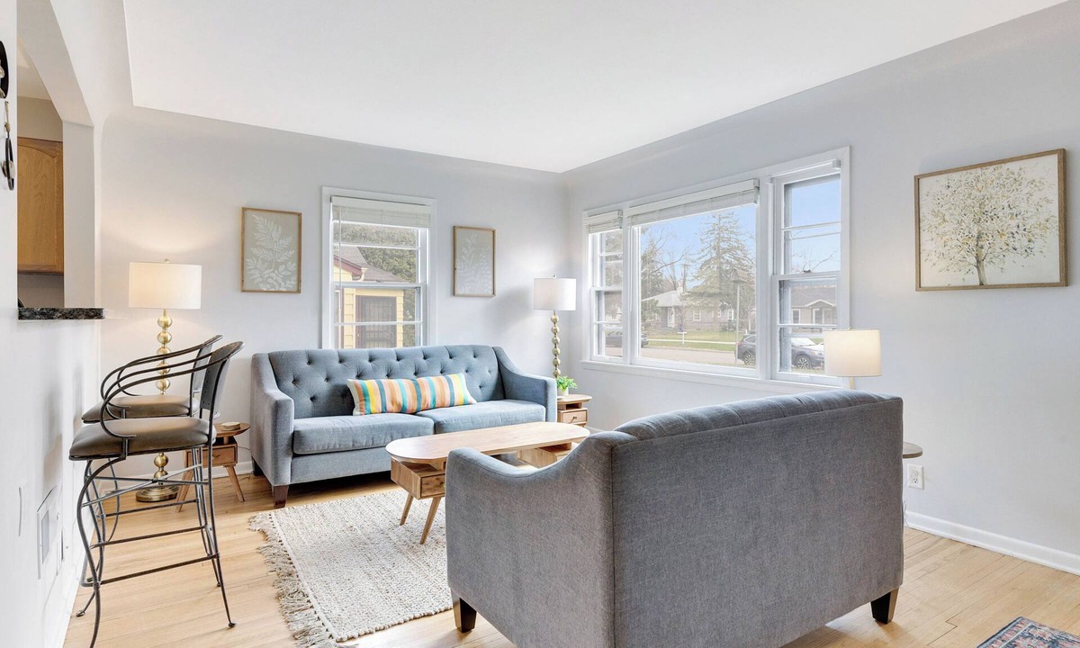 St. Louis Park House | Spacious modern & central 3 bed/2 bath Renovated Garage W/D Pet-Friendly
