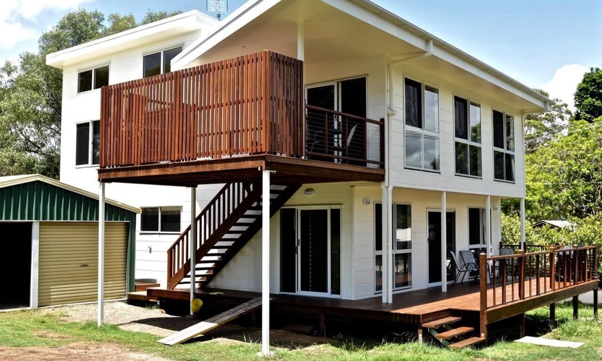 Boreen Point Apartment | Spacious, modern designed private apartment