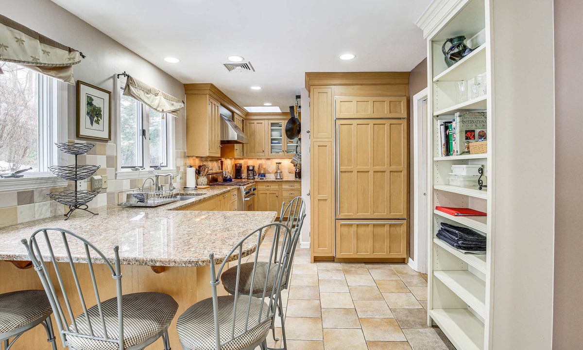 Mount Kisco House | Spacious Mount Kisco Home < 1 Mi to Downtown!