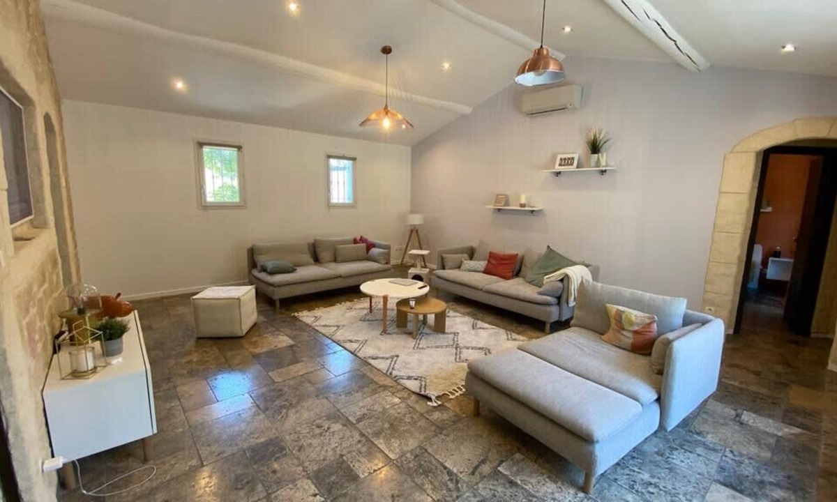 Sorgues House | Spacious nest with pool near Avignon
