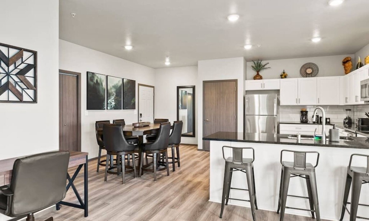 South Perry District Apartment | Spacious NEW 2 bed 2 bath apt by Downtown Spokane!