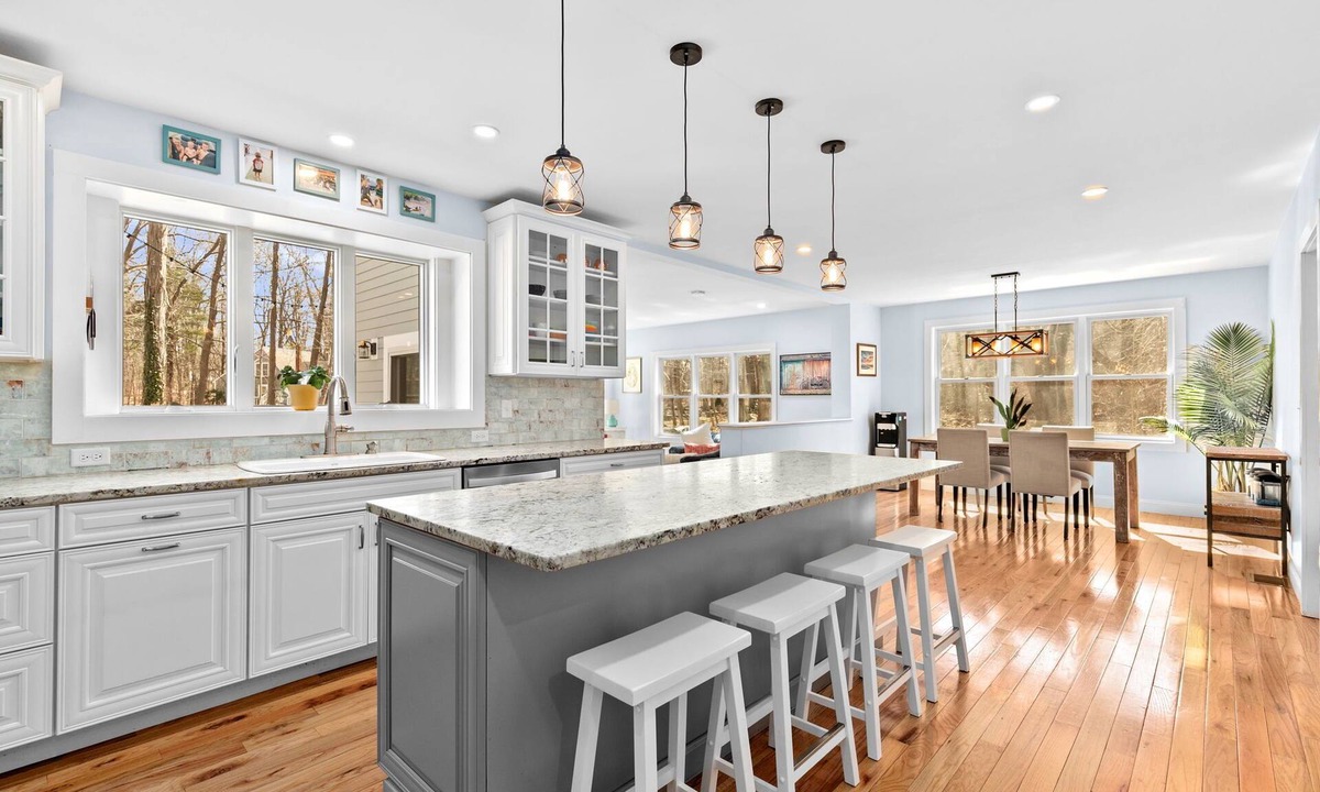 North Scituate House | Spacious new home 6-minute drive to beaches and historic Scituate Harbor!