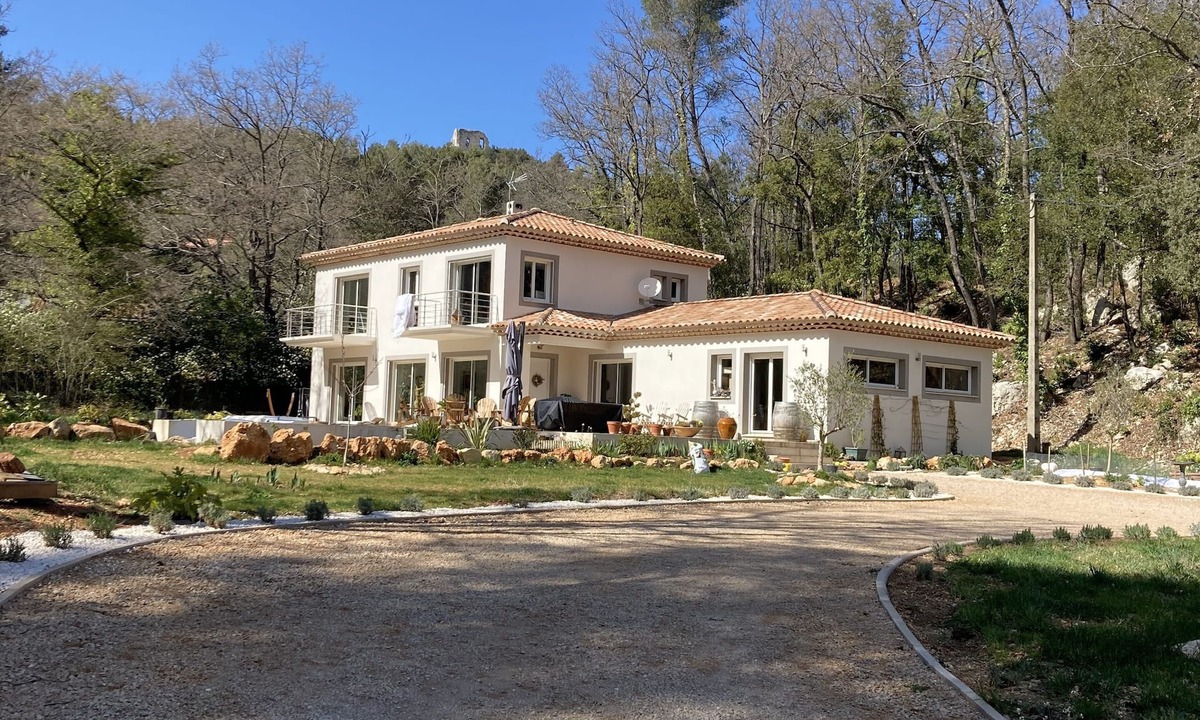 Nans-les-Pins House | Spacious new villa in an exceptional setting!