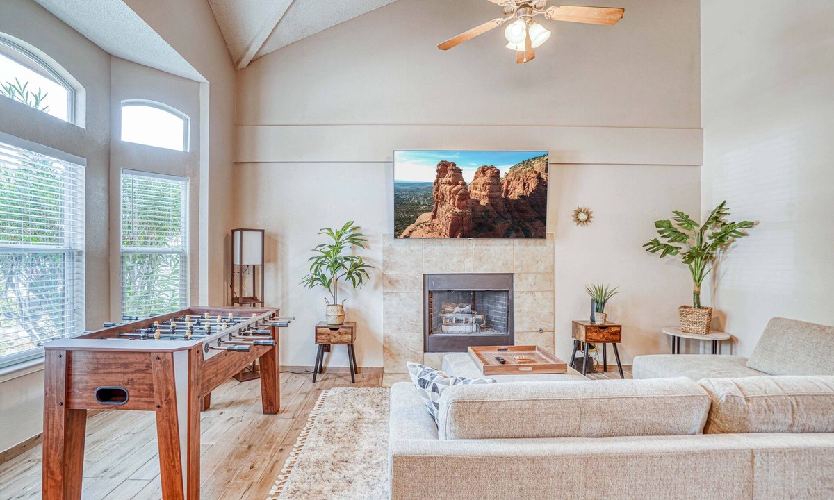 Northeast El Paso House | Spacious Northeast El Paso home near Franklin Mountains, Fort Bliss & Meta site.