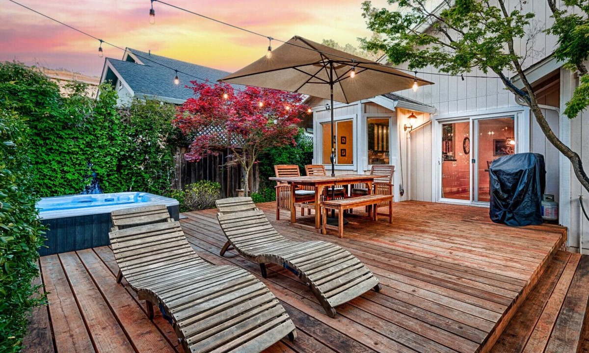 Sonoma House | Spacious Oasis Hot Tub Backyard Garden 3BR/2BA