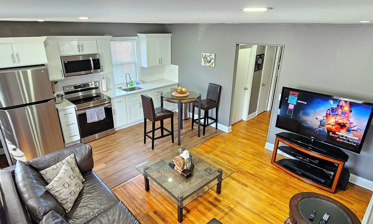 Huntington Station Apartment | Spacious One Bedroom suite