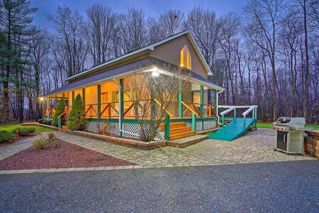 Oneida House | Spacious Oneida Retreat with Game Room!