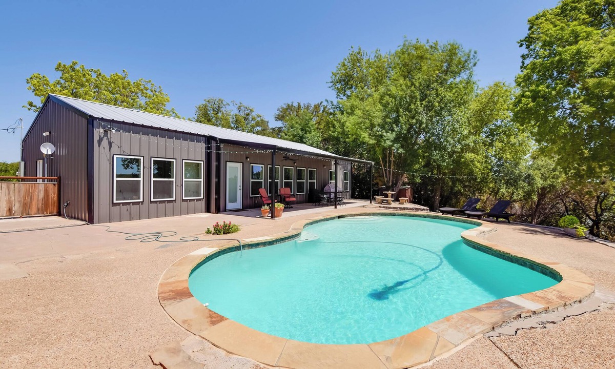 Palo Pinto House | Spacious Palo Pinto Home: Private Dock & Pool