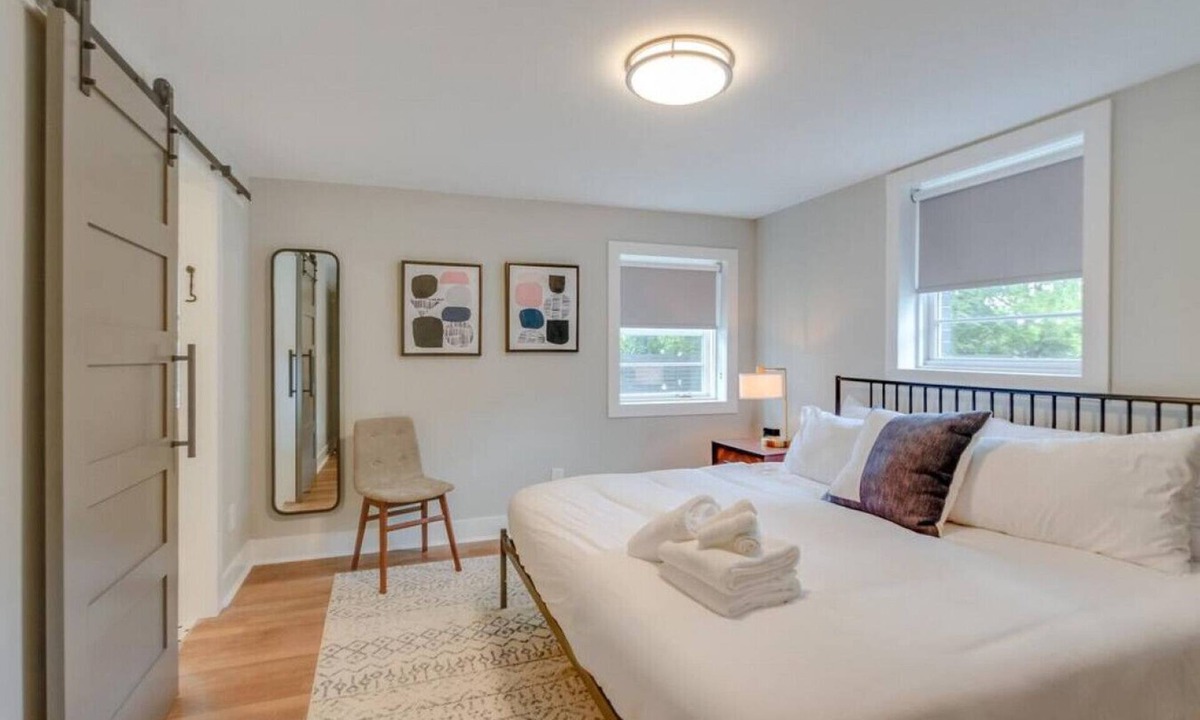 Franklin Villa | Spacious & Peaceful- Historic Franklin Quadplex