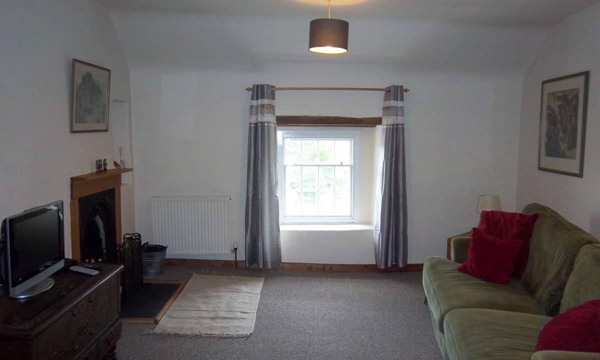 Longnor Apartment | Spacious Peak District Apartment, Pets Welcome, Sleeps 2, Open Fire