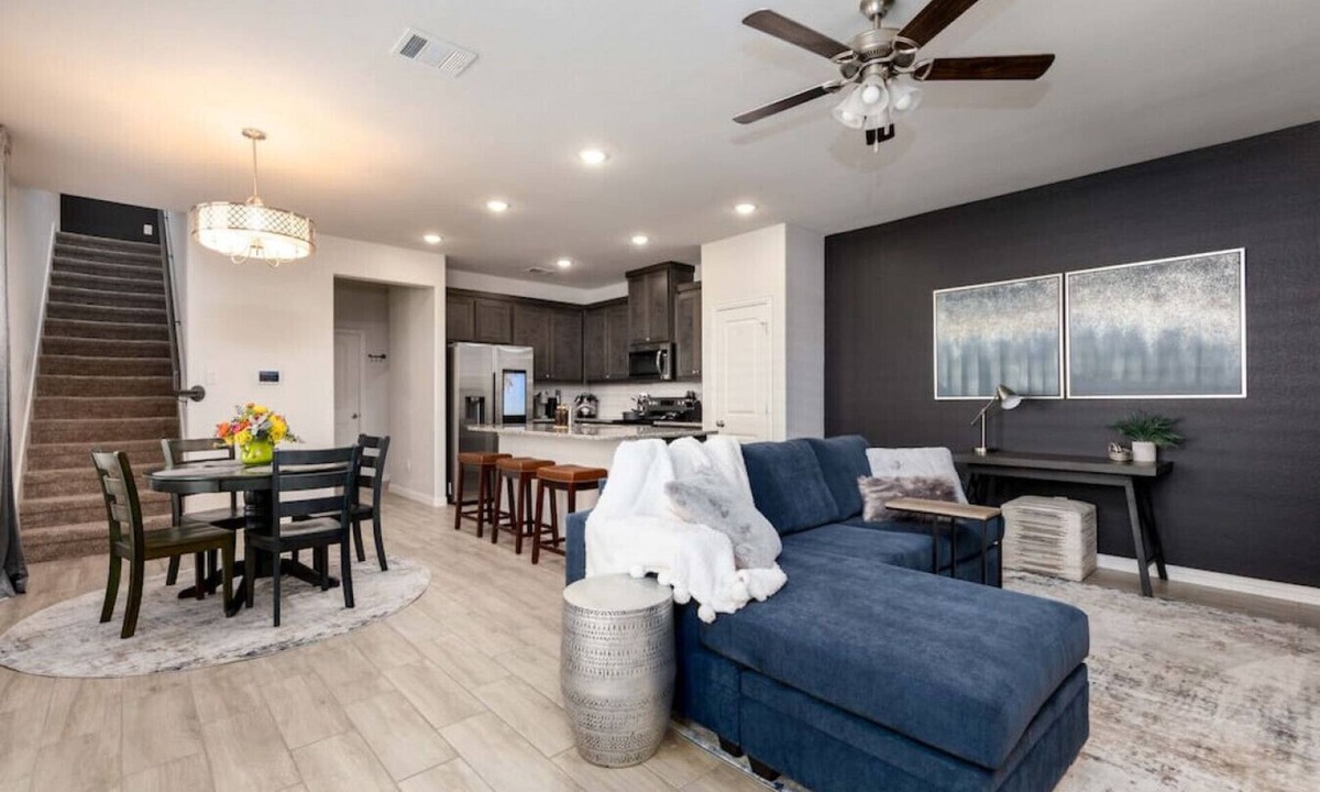 Fort Worth House | Spacious Pet Friendly | Sleeps 6