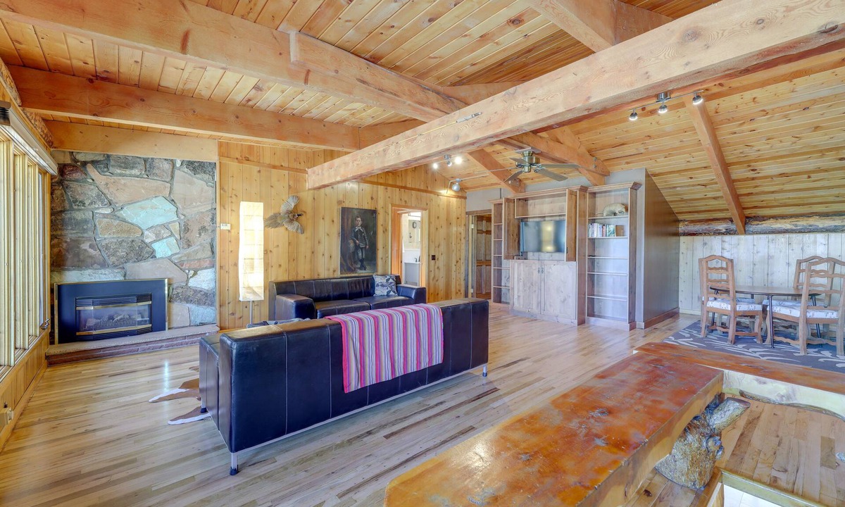 Pinedale House | Spacious Pinedale Home w/Mountain Range View