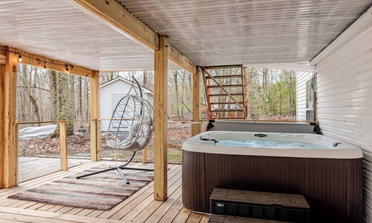 Cresco House | “Spacious Poconos Home Hot Tub Game Room & Theater”closed in Deck + Fire Pit