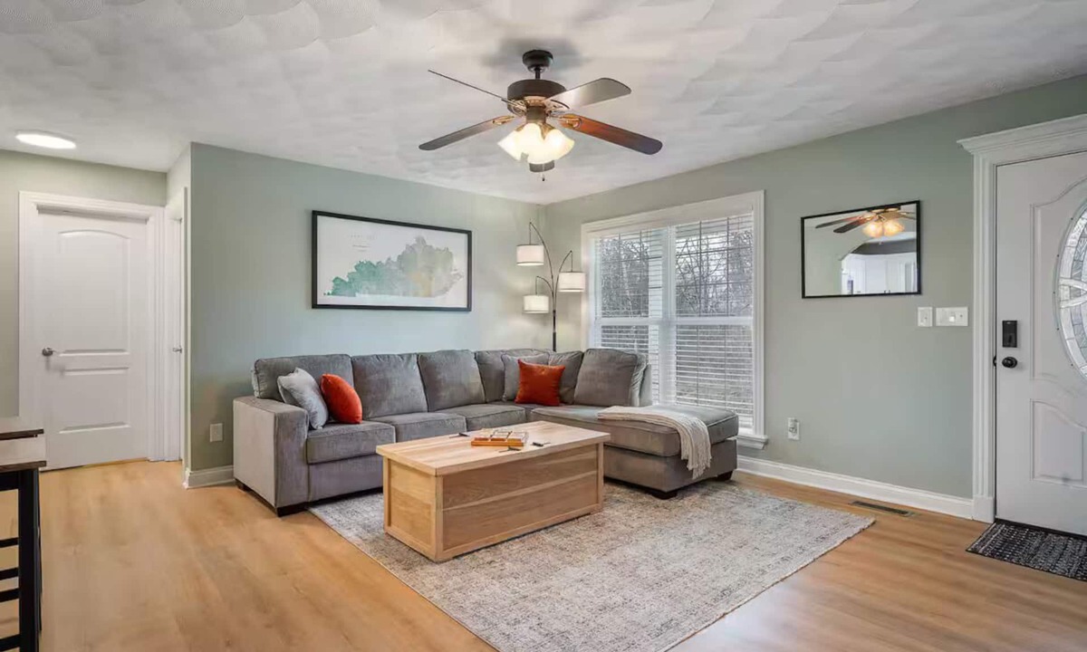 Bardstown House | Spacious, Pristine Home w/Firepit, Bourbon Lounge