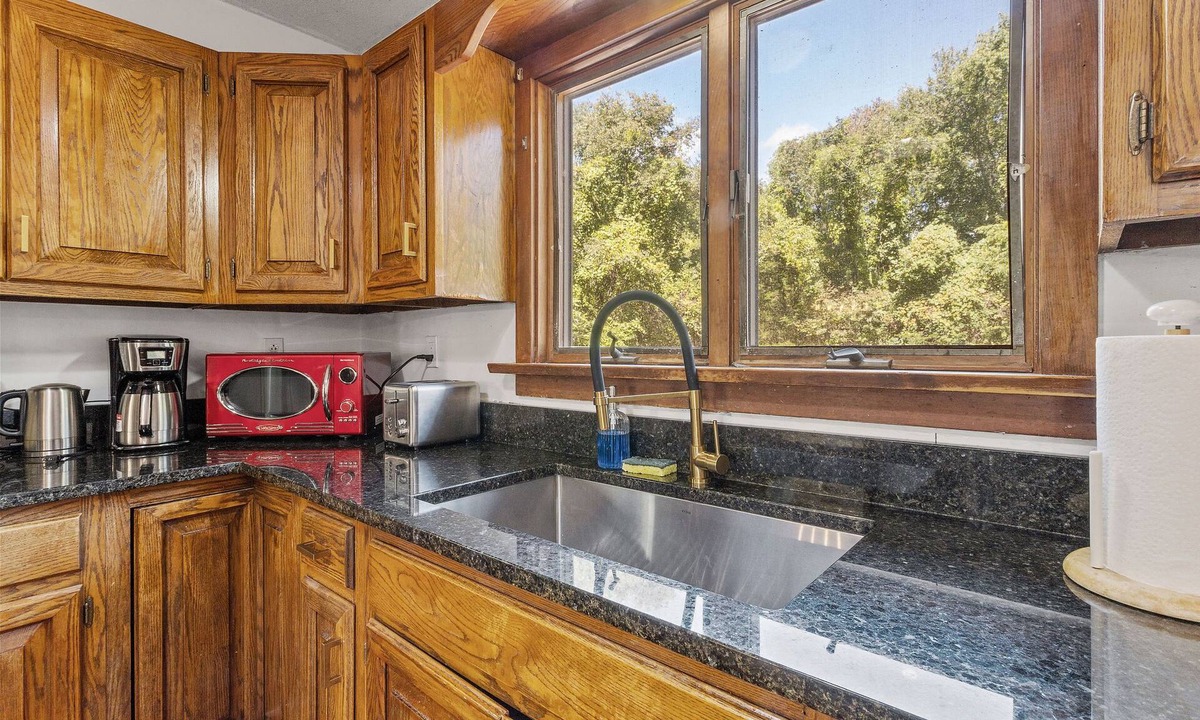 Preston House | Spacious Private Home by TWO Casino