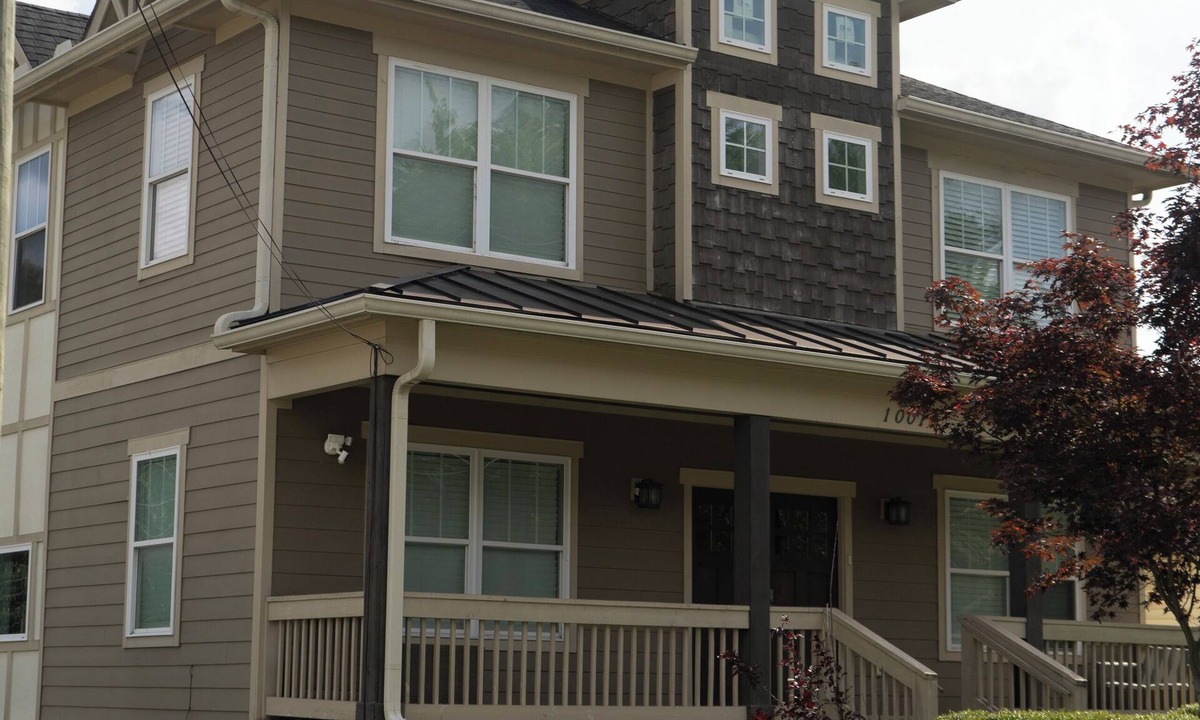 Edgehill House | Spacious property, perfect for large group trips - 5 minutes to Broadway