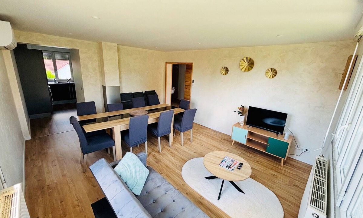 Monnieres House | Spacious, quiet house - 4 bedrooms