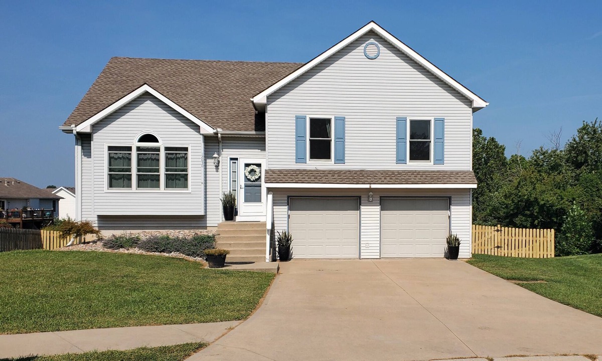 Platte City House | Spacious, Quiet Retreat w/Large Yard on Cul-de-Sac