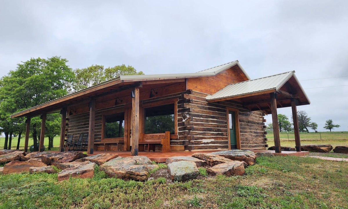 Pawhuska Cabin | Spacious Ranch Cabin in Osage County