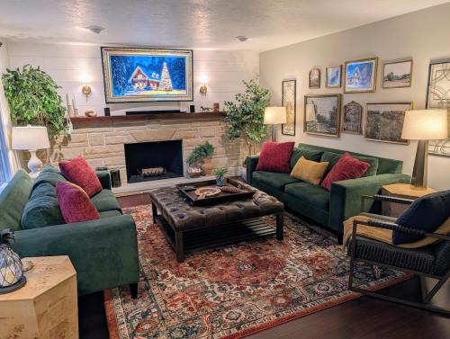 North Canton Villa | Spacious Ranch near HOF, Garage