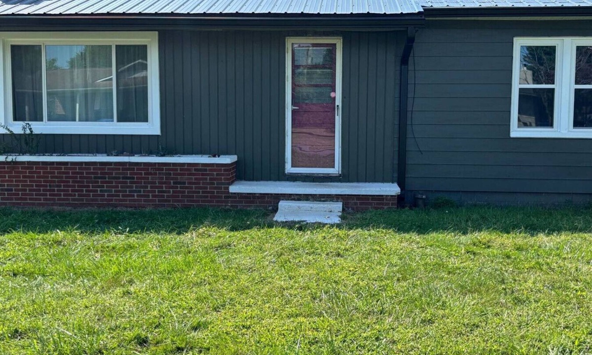Middlesboro House | Spacious Renovated Ranch Retreat near Tackett Creek & Cumberland Gap Park, & LMU