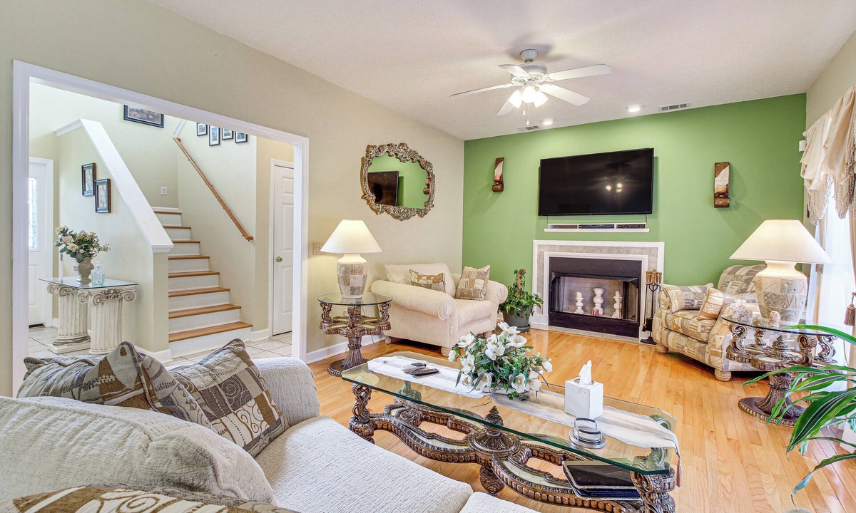 Richmond Hill House | Spacious Richmond Hill Hideaway w/Deck!