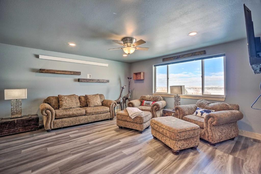 Saratoga House | Spacious Saratoga Condo w/Mountain Views!