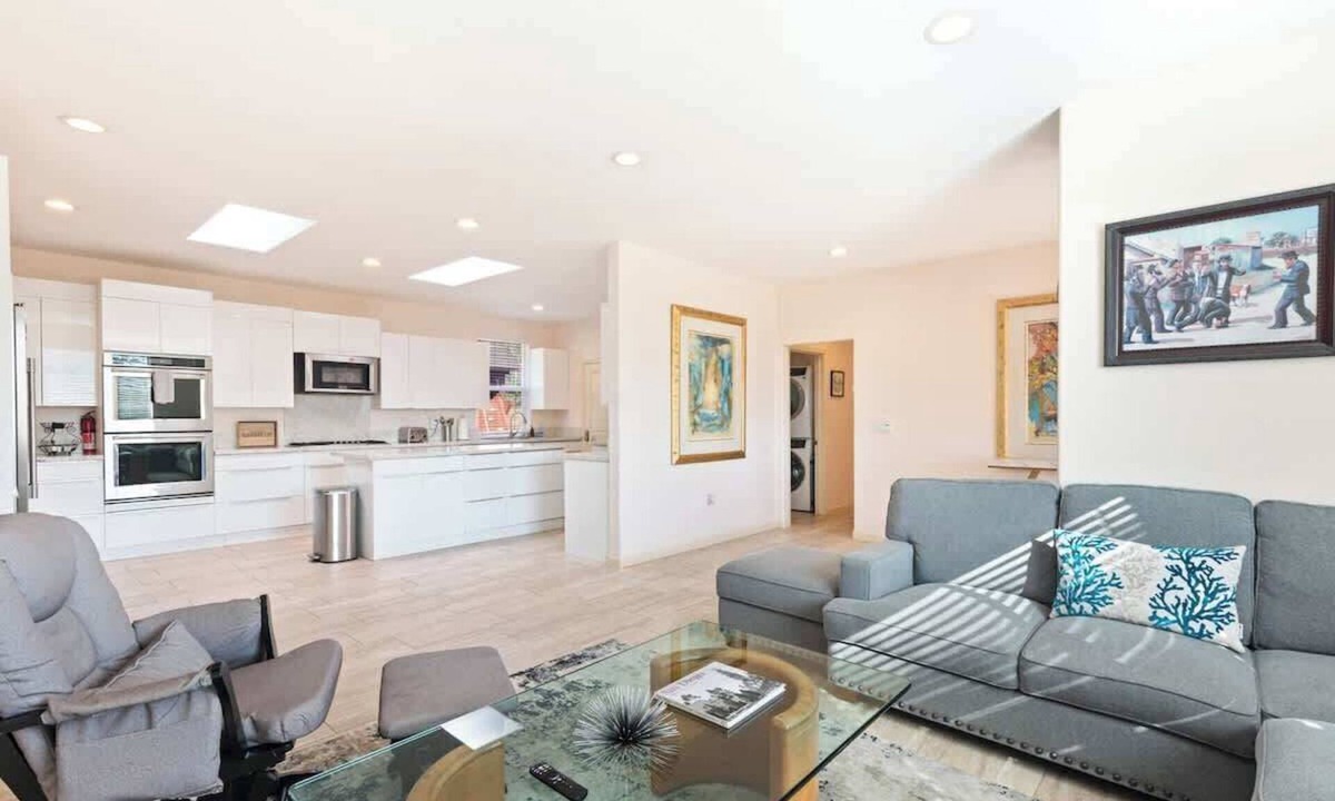 Poway House | Spacious Single Level Home In Poway
