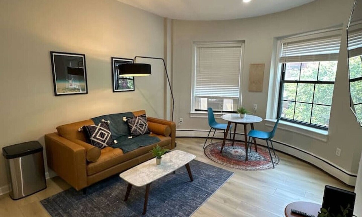 Prudential - St. Botolph Apartment | Spacious Studio! | Back Bay