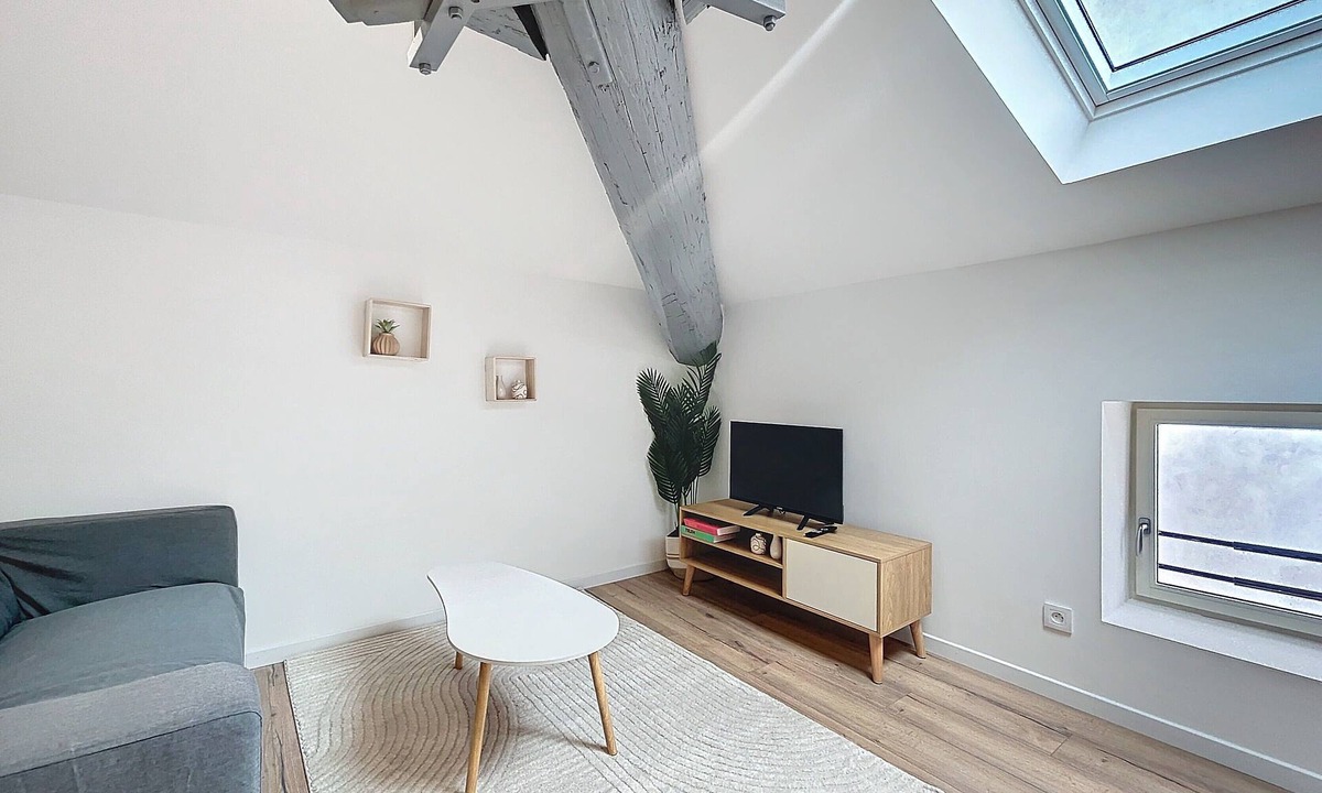 Cuxac-dʼAude Apartment | Spacious studio for two in Cuxac-d'Aude