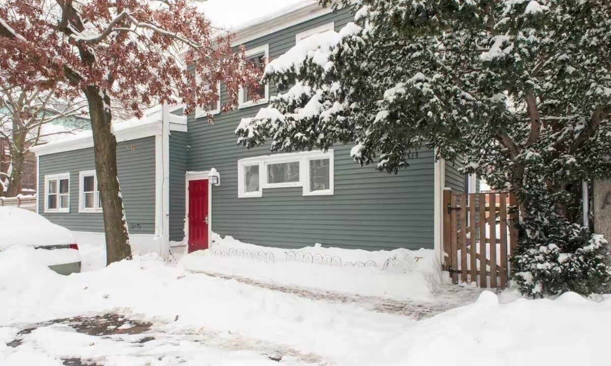 Inman Square Apartment | Spacious Studio near MIT and Harvard