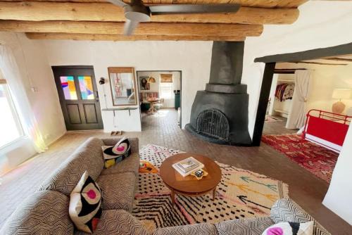 Santa Fe House | Spacious Stylish Niji Suite