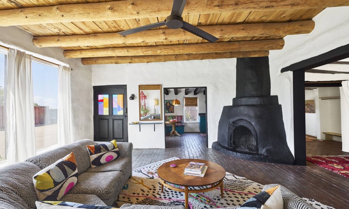 Santa Fe Apartment | Spacious, Stylish “Niji Suite” @ La Dea
