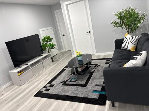 Winnipeg Apartment | Spacious Suite Parking Self Check In WiFi