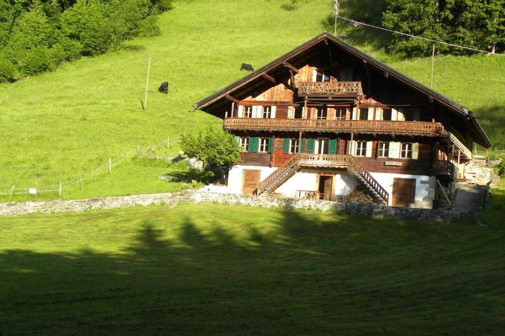 Val d'Illiez Bed & Breakfast | Spacious Swiss Alpine Chalet for Nature Lovers