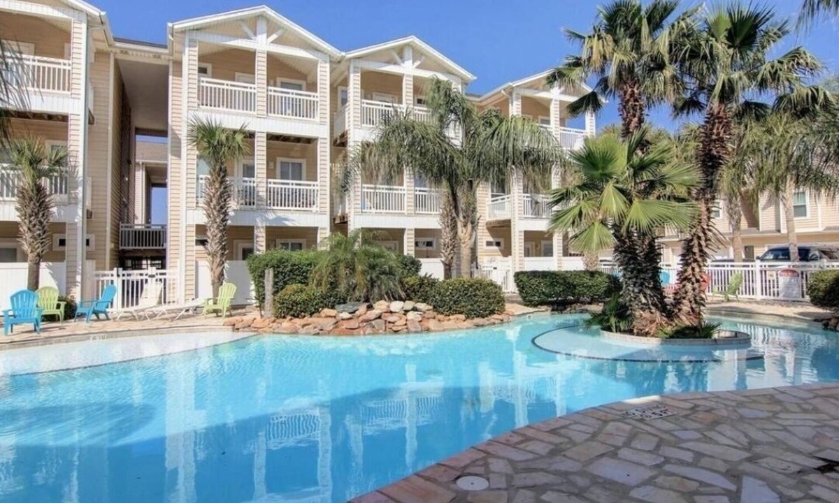 Corpus Christi Condo | Spacious Texas Paradise with an Ocean View and Luxurious Pool