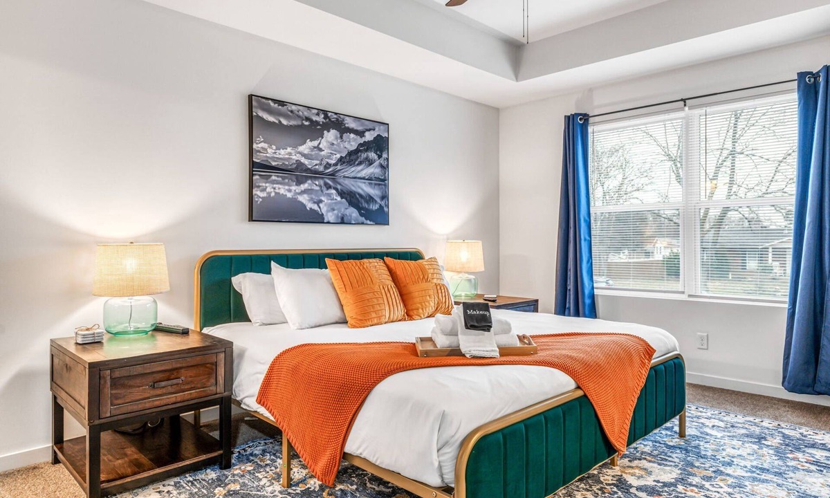 Glencoe House | Spacious Townhome Retreat