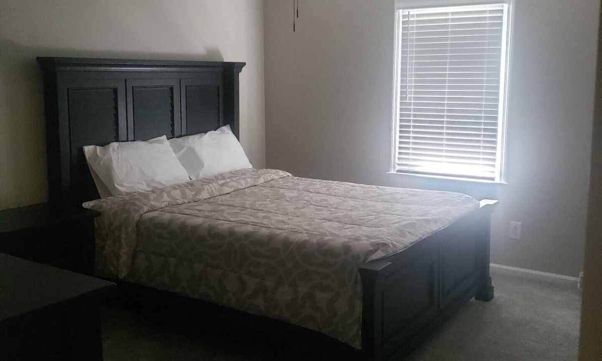 Bayshore House | Spacious tranquility. A home for a "seas"ons.