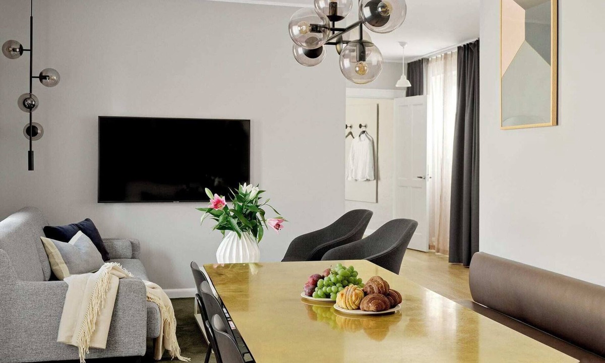 Copenhagen City Centre Apartment | Spacious Two-Bedroom Apartment for 6 with Elevator