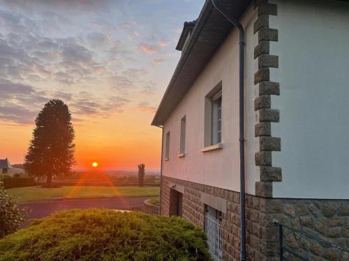 Le Teilleul Villa | Spacious Two-Bedroom Guest Suite in Large Village Home