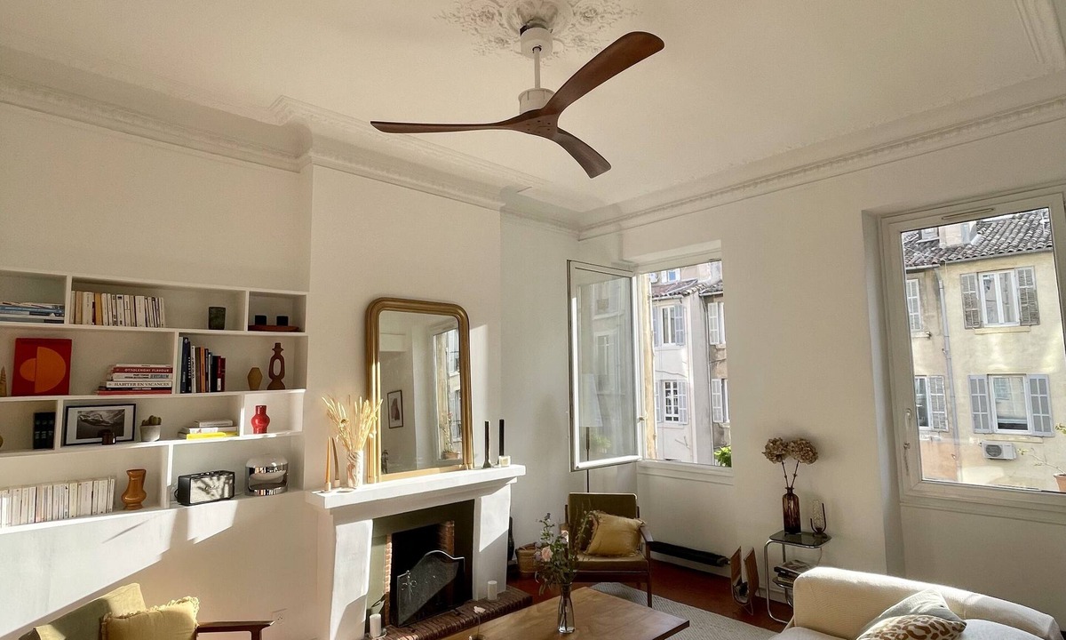 Prefecture Apartment | Spacious typical marseillan flat