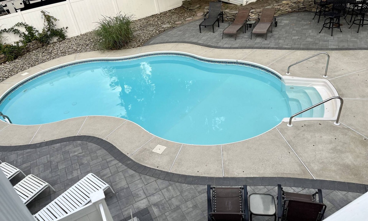 Brick House | Spacious VACAY by bay Beach, with Pool!